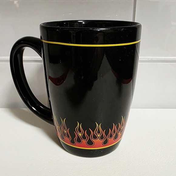 Vintage Ripley's Aquarium Myrtle Beach SC Pirate Mug Skull Crossbones M Ware - Picture 2 of 6